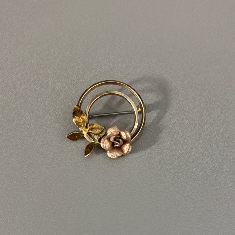 Vintage Krementz Elegant Gold and Pink Floral Brooch